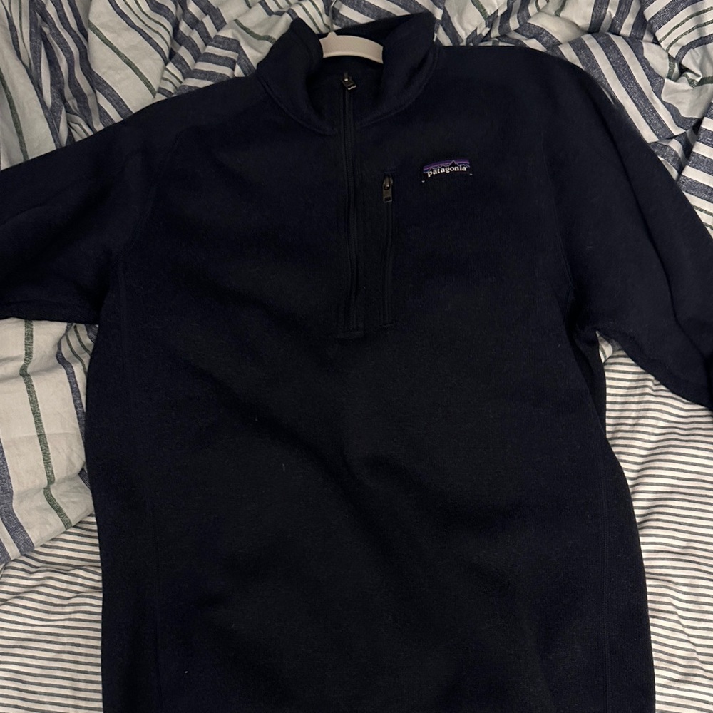 Patagonia Navy sweater 1/4 zip